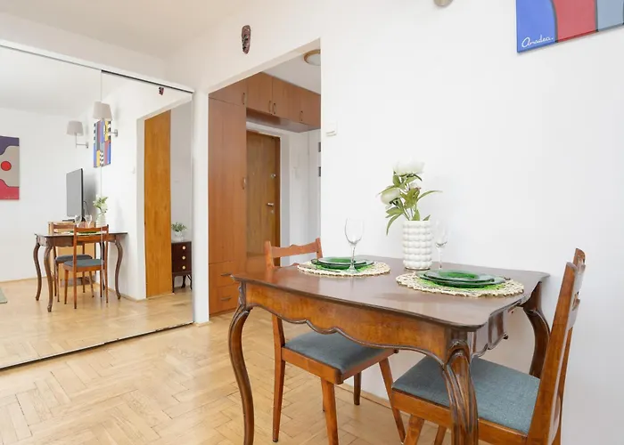 Atenska Modern Praga By Renters * Varsó