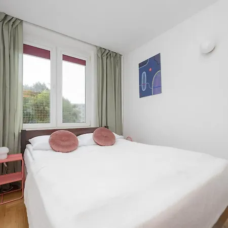 شقة Atenska Modern Praga By Renters *