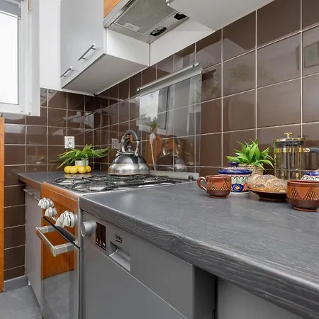 Apartment Atenska Modern Praga By Renters