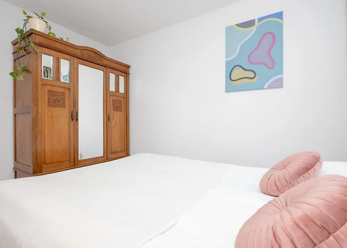 Atenska Modern Praga By Renters * Warszawa